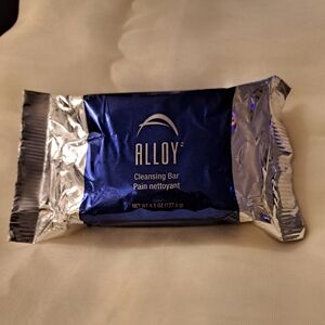 Melaleuca ALLOY Cleansing Bar in Metallic Blue and Silver